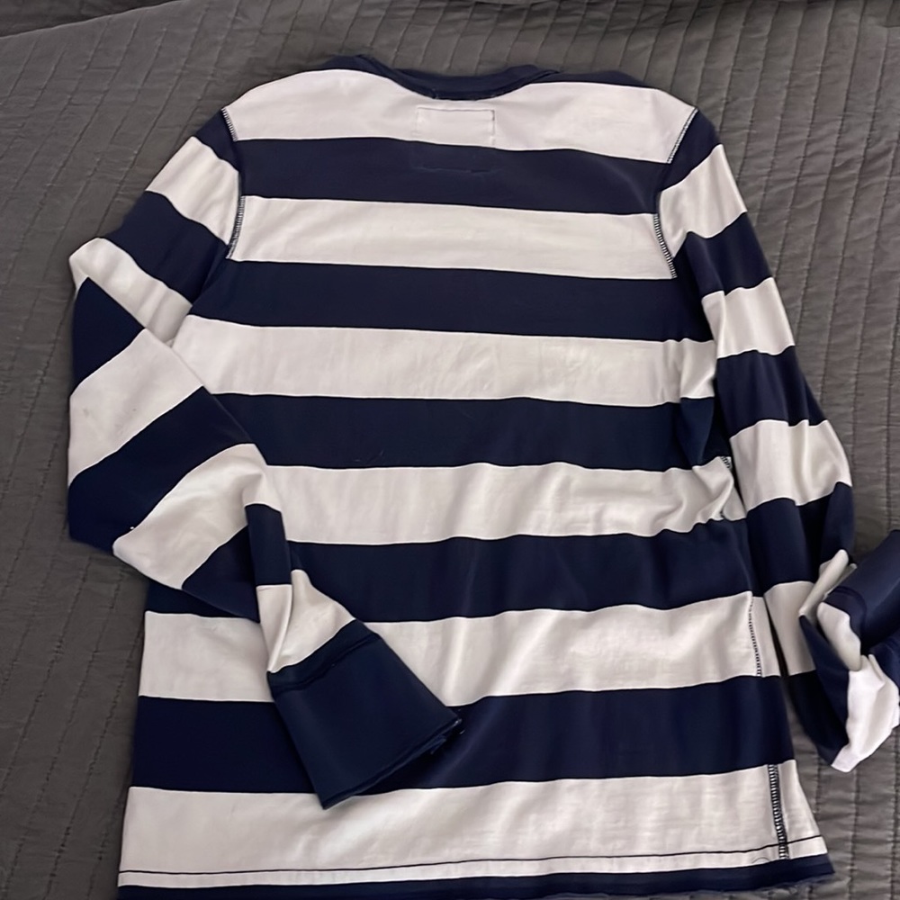 A&F long sleeve striped Muscle shirt size large **3/$15 T-shirts** - Picture 6 of 6